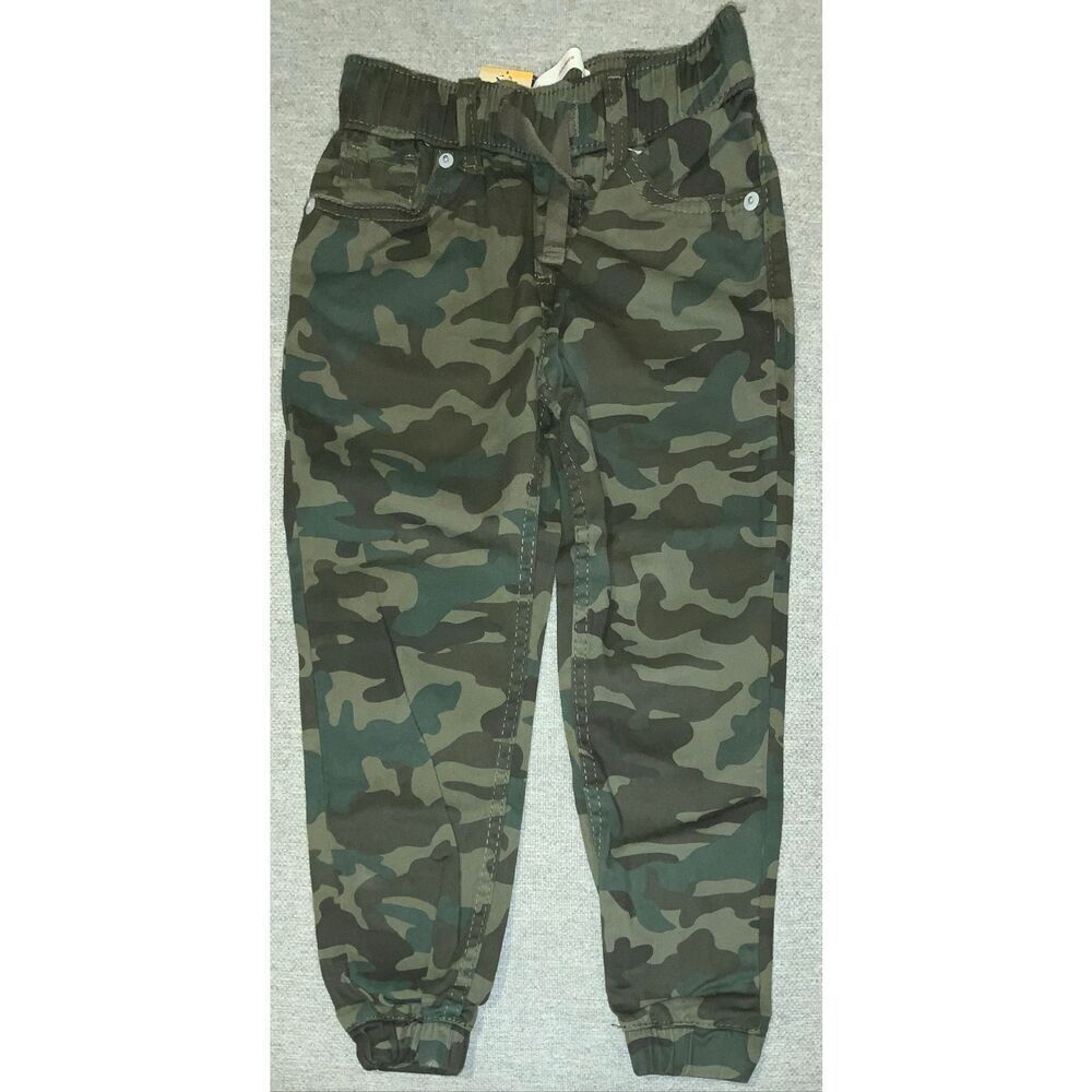 Levi’s Camo Joggers size 6